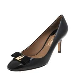 Pre Owned Salvatore Ferragamo Black Leather Vara Bow Pumps Size 41