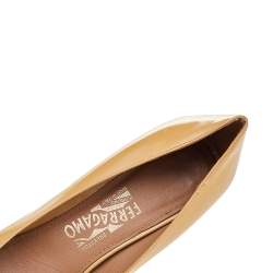 Pre Owned Salvatore Ferragamo Beige Patent Leather Block Heel Pumps Size 40.5