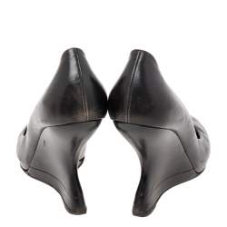 Pre Owned Salvatore Ferragamo Black Leather Wedge Pumps Size 39