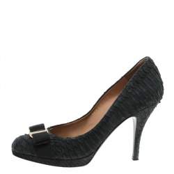 Salvatore Ferragamo Black Python Leather Vara Bow Pumps Size 38.5