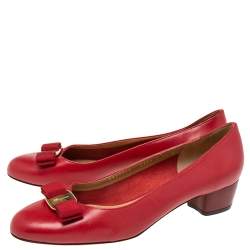Pre Owned Salvatore Ferragamo Red Leather Vara Bow Pumps Size 40