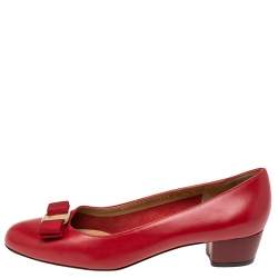 Pre Owned Salvatore Ferragamo Red Leather Vara Bow Pumps Size 40