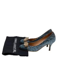 Pre Owned Salvatore Ferragamo Blue/Black Karung Leather Vara Bow Pumps Size 37.5