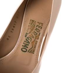 Pre Owned Salvatore Ferragamo Nude Patent Leather Vara Bow Wedge Peep-Toe Pumps Size 36.5