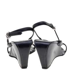 Pre Owned صندل سالفاتوري فيراغامو جلد أسود نعل روكي مقاس 40