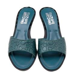 Pre Owned صندل سلايد سالفاتوري فيرا غامو جلد نقشة غانسيني أزرق مقاس 40