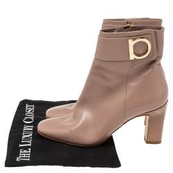 Pre Owned Salvatore Ferragamo Beige Leather Gancini Ankle Boots Size 37