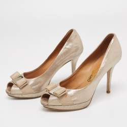 Salvatore Ferragamo Metallic Gold Nubuck Leather Vara Bow Peep Toe Pumps Size 36.5