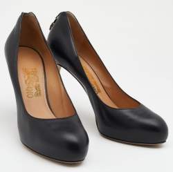 Pre Owned Salvatore Ferragamo Black Leather Ronda Pumps Size 38.5