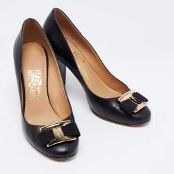 Pre Owned حذاء كعب عالي سالفاتوري فيراغامو بفيونكة جلد أسود مقاس 38.5