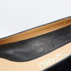 Pre Owned Salvatore Ferragamo Black Leather Vara Bow Pumps Size 36.5