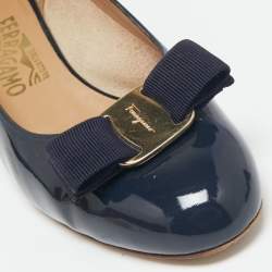 Pre Owned Salvatore Ferragamo Navy Blue Patent Leather Vara Bow Block Heel Pumps Size 37