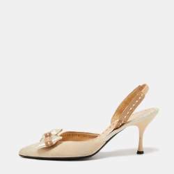Pre Owned Salvatore Ferragamo Beige Suede Pointed Toe Slingback Sandals Size 39