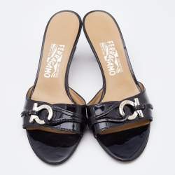 Pre Owned Salvatore Ferragamo Black Patent Leather Gancini Slide Sandals Size 39.5