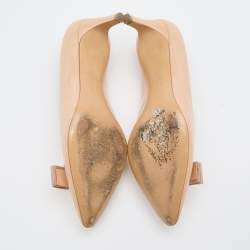 Pre Owned Salvatore Ferragamo Beige Patent Leather Pointed Toe Vara Bow Pumps Size 36