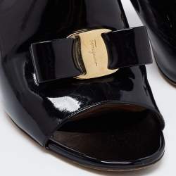 Pre Owned Salvatore Ferragamo Black Patent Leather Vara Bow Block Heel Mules Size 38
