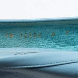 مملوكة مسبقًا Salvatore Ferragamo Blue Leather Vara Bow Pumps Size 39.5