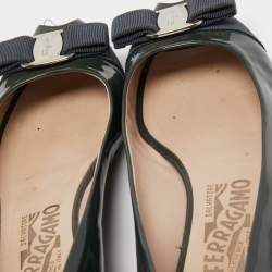 Pre Owned Salvatore Ferragamo Dark Grey Patent Leather Vara Bow Peep Toe Ballet Flats Size 39