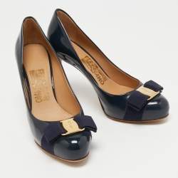 Pre Owned Salvatore Ferragamo Navy Blue Patent Vara Bow Pumps Size 35.5