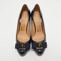 Pre Owned Salvatore Ferragamo Navy Blue Patent Vara Bow Pumps Size 35.5