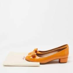 Pre Owned Salvatore Ferragamo Orange Patent Leather Vara Bow Pumps Size 40