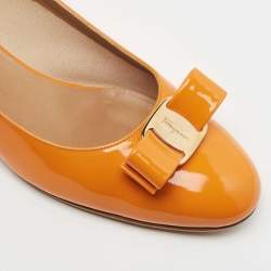 Pre Owned Salvatore Ferragamo Orange Patent Leather Vara Bow Pumps Size 40