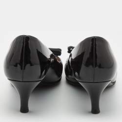 Pre Owned Salvatore Ferragamo Black Patent Leather Vara Bow Pumps Size 38.5