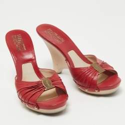 Pre Owned Salvatore Ferragamo Red Pleated Leather Open Toe Wedge Sandals Size 39.5