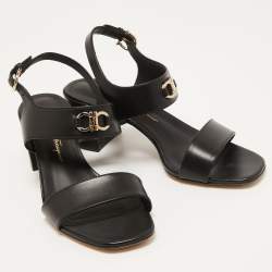 مملوكة مسبقًا Salvatore Ferragamo Black Leather Cayla Ankle Strap Sandals Size 38.5