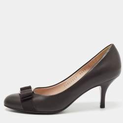 Salvatore Ferragamo Dark Brown Leather Vara Bow Round Toe Pumps Size 36.5