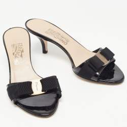 Salvatore Ferragamo Black Patent Leather Vara Bow Sandals Size 37.5
