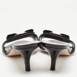 Salvatore Ferragamo Black Patent Leather Vara Bow Sandals Size 37.5