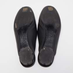 مملوكة مسبقًا Salvatore Ferragamo Black Leather Vara Bow Mule Slides Size 36.5