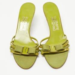 Pre Owned Salvatore Ferragamo Green Patent Leather and Canvas Vara Bow Strappy Slide Sandals Size 40.5