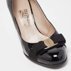 Pre Owned Salvatore Ferragamo Black Patent Leather Vara Bow Pumps Size 39