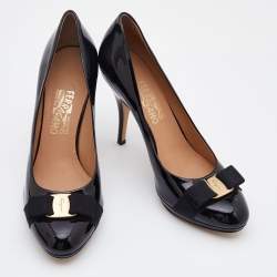 Pre Owned Salvatore Ferragamo Black Patent Leather Vara Bow  Pumps Size 41.5