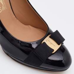 Pre Owned Salvatore Ferragamo Black Patent Leather Vara Bow  Pumps Size 41.5