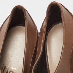 Pre Owned Salvatore Ferragamo Brown Brogue Leather Cut Out Lace Pumps Size 37.5