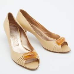 Pre Owned Salvatore Ferragamo Beige Leather Peep Toe Pumps Size 38