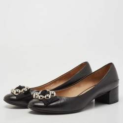 مملوكة مسبقًا Salvatore Ferragamo Black Leather Flair Block Heel Pumps Size 40