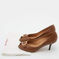 Pre Owned Salvatore Ferragamo Brown Leather Gancio Bit Peep Toe Pumps Size 38.5