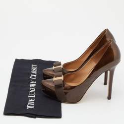 Pre Owned Salvatore Ferragamo Brown Patent Leather Vara Bow Pumps Size 38