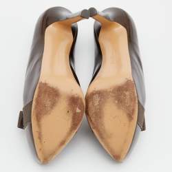 Pre Owned Salvatore Ferragamo Brown Patent Leather Vara Bow Pumps Size 38
