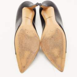 Pre Owned Salvatore Ferragamo Black Textured Leather Chainlink Cap Toe Pumps Size 39