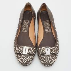 Pre Owned Salvatore Ferragamo Brown Studded Leather Vara Bow Ballet Flats Size 37