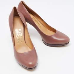 Pre Owned Salvatore Ferragamo Brown Leather Platform Pumps Size 37