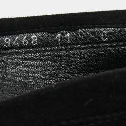 مملوكة مسبقًا Salvatore Ferragamo Black Suede Gancini Loafers Size 41.5