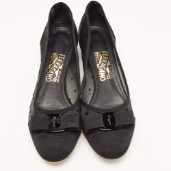 Pre Owned Salvatore Ferragamo Black Mesh Vara Bow Pumps Size 39.5