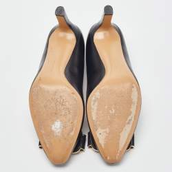 Pre Owned Salvatore Ferragamo Black Leather Lola Pumps Size 37.5