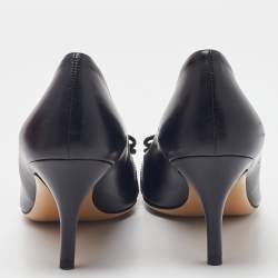 مملوكة مسبقًا Salvatore Ferragamo Black Leather Vara Bow Pumps Size 38.5
